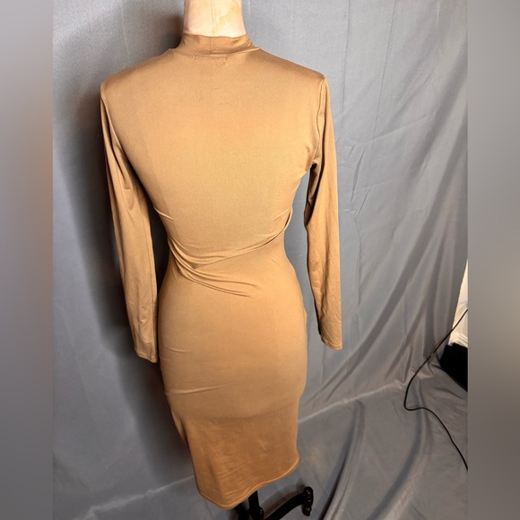 Beige Body Con Dress - Picture 8 of 9
